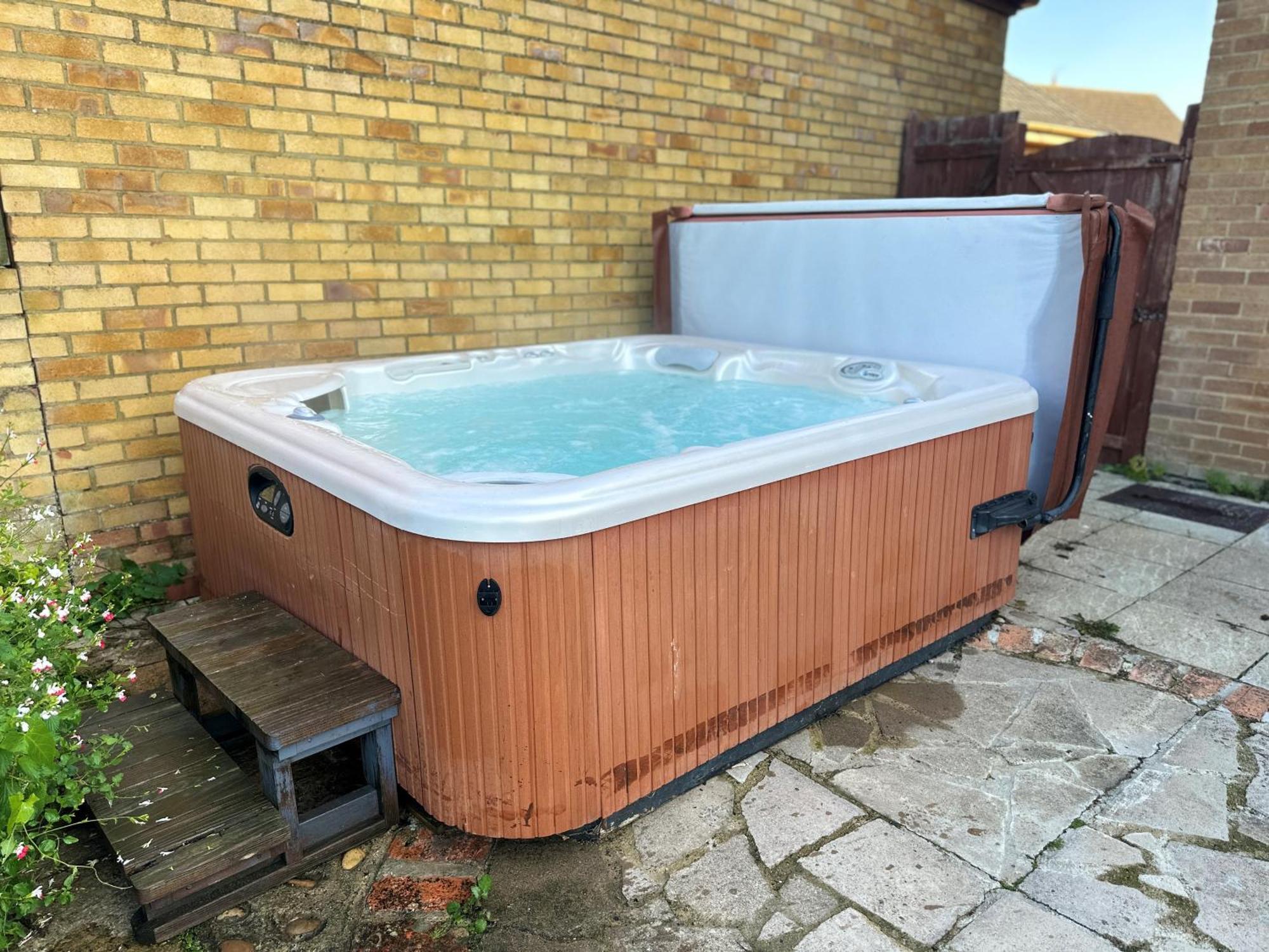 Kennedy Villa - 5 Bedroom House With Hot Tub, Wifi, Free Parkings, Close To Bicester Village Zewnętrze zdjęcie