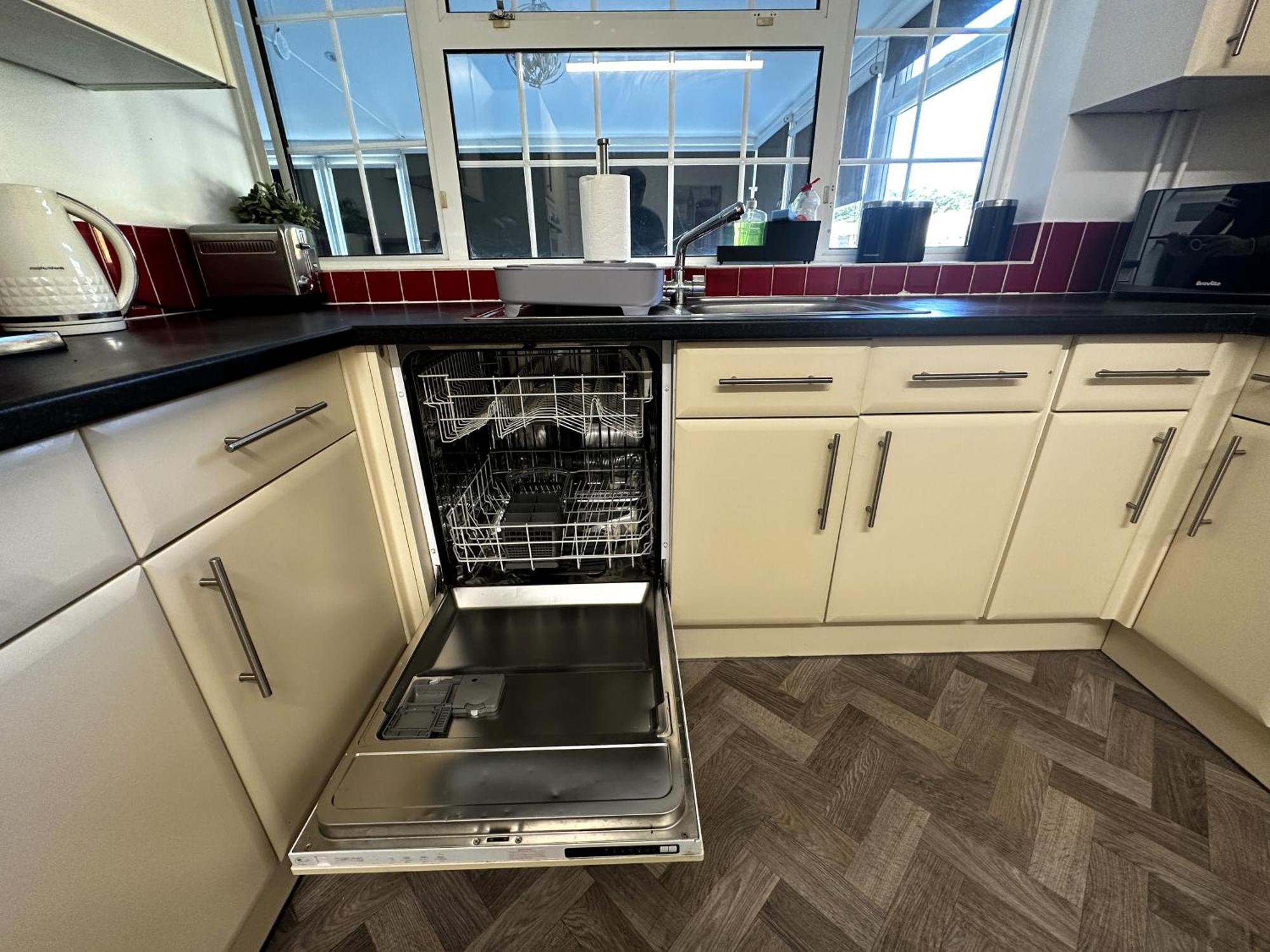Kennedy Villa - 5 Bedroom House With Hot Tub, Wifi, Free Parkings, Close To Bicester Village Zewnętrze zdjęcie