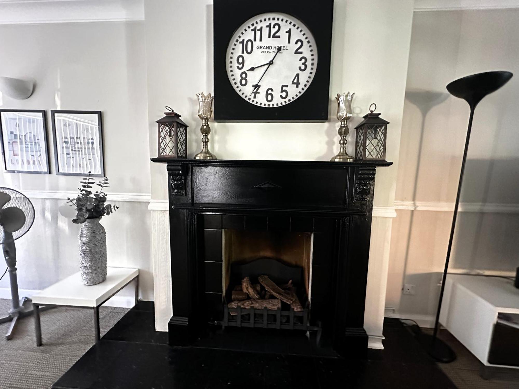 Kennedy Villa - 5 Bedroom House With Hot Tub, Wifi, Free Parkings, Close To Bicester Village Zewnętrze zdjęcie
