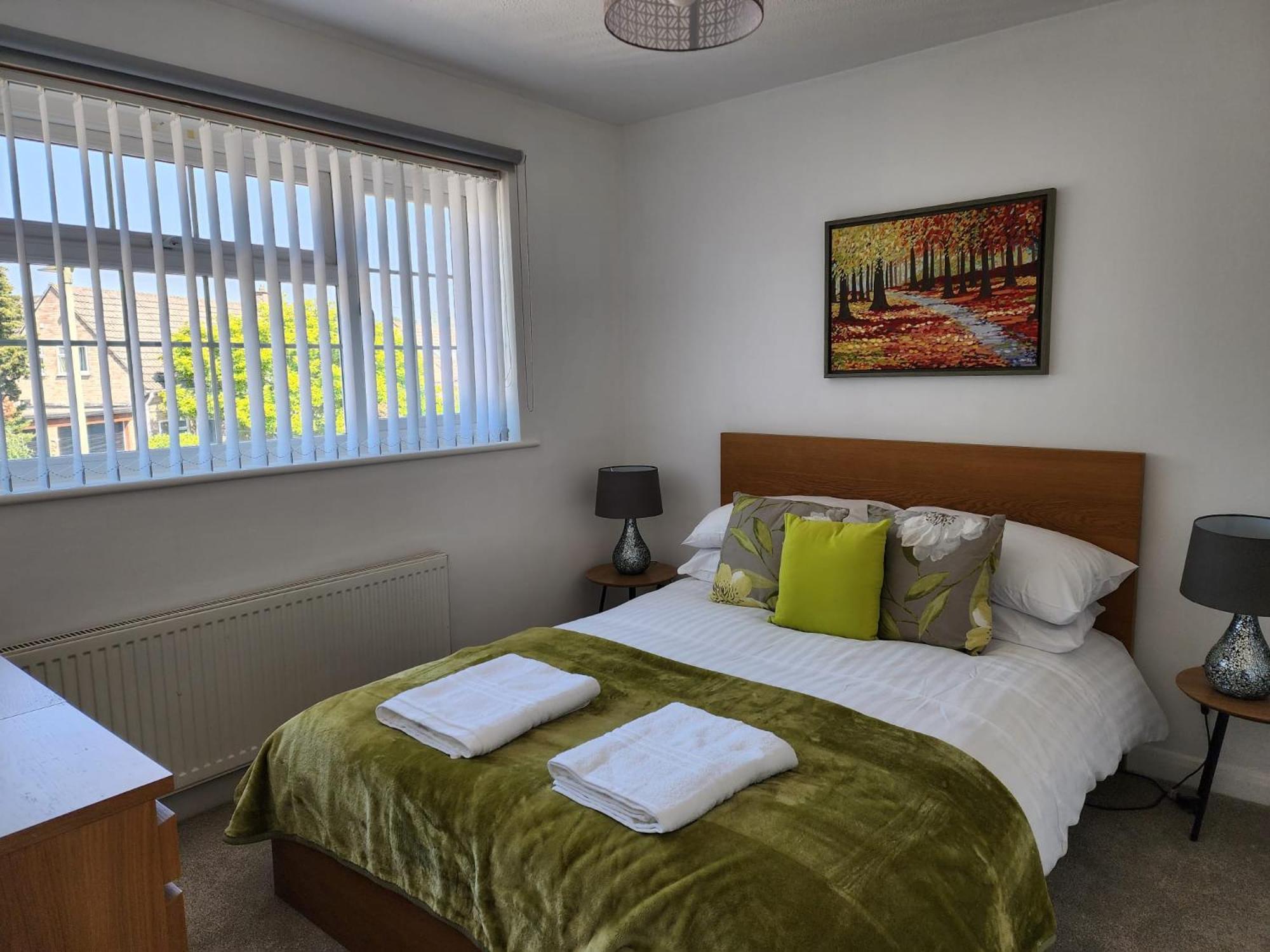 Kennedy Villa - 5 Bedroom House With Hot Tub, Wifi, Free Parkings, Close To Bicester Village Zewnętrze zdjęcie