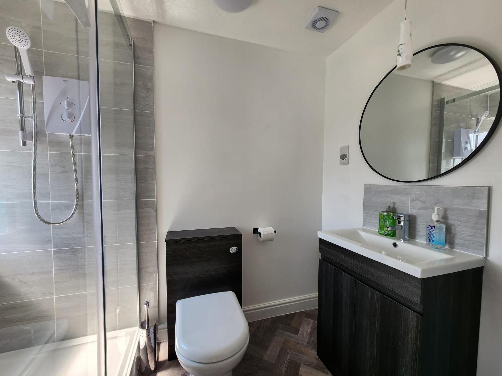 Kennedy Villa - 5 Bedroom House With Hot Tub, Wifi, Free Parkings, Close To Bicester Village Zewnętrze zdjęcie